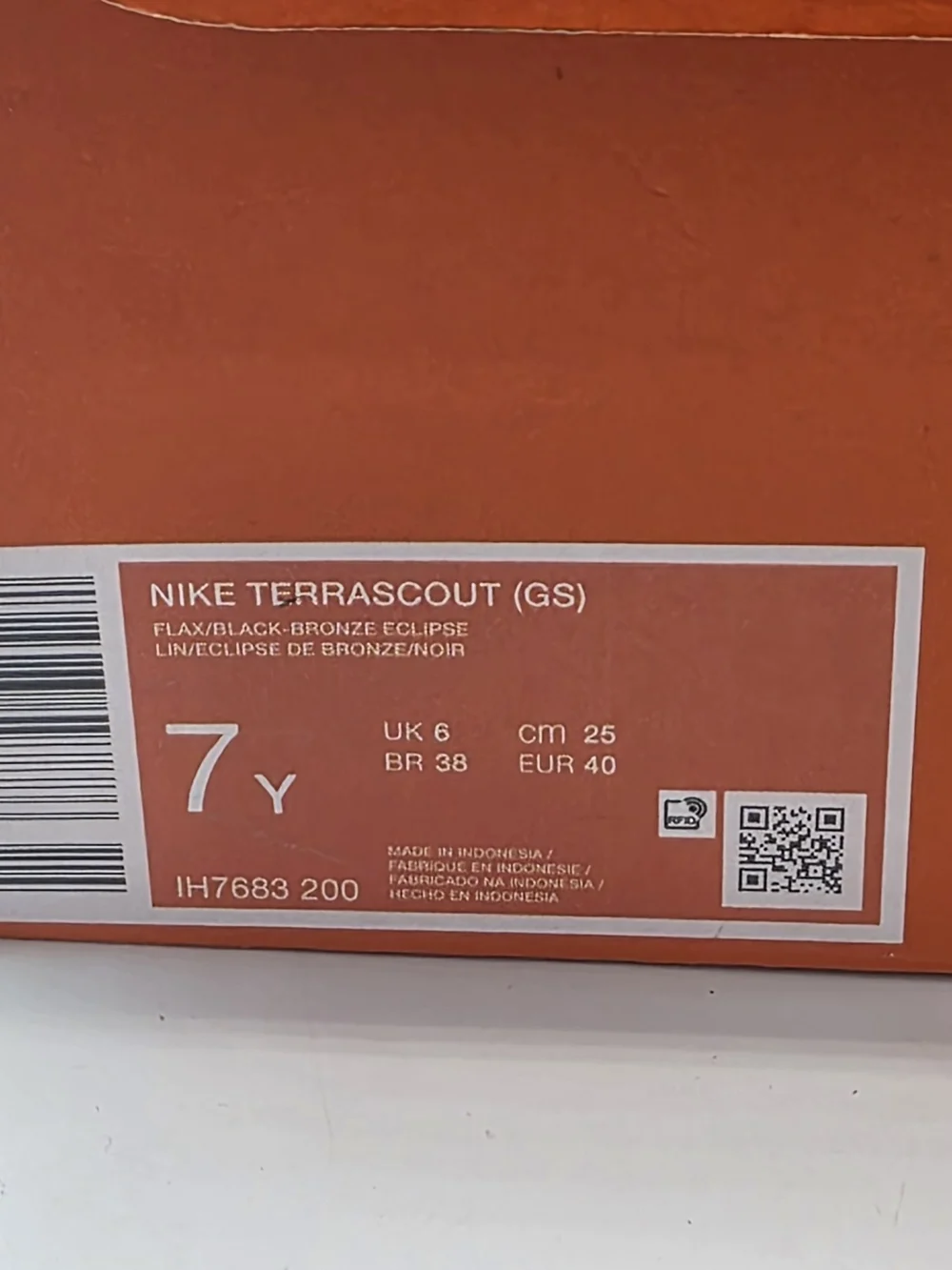 Nike Terrascout GS Flax Bronze Eclipse Sneaker Boots - Youth Size 7